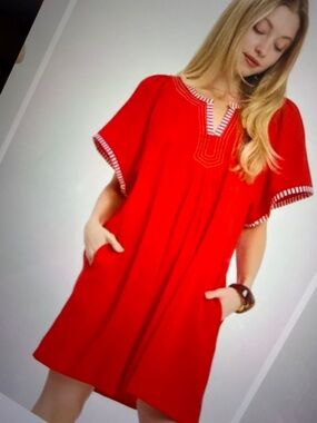 ♥️Hello Gorgeous! Umgee Linen Trim Tunic Dress